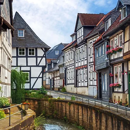 Ruebezahl Mit Kamin #innenstadtnaehe#netflix Von Harztraveler 巴特哈尔茨堡